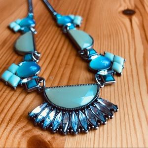 Chic Icy Silver GREEN Stunning Retro Necklace